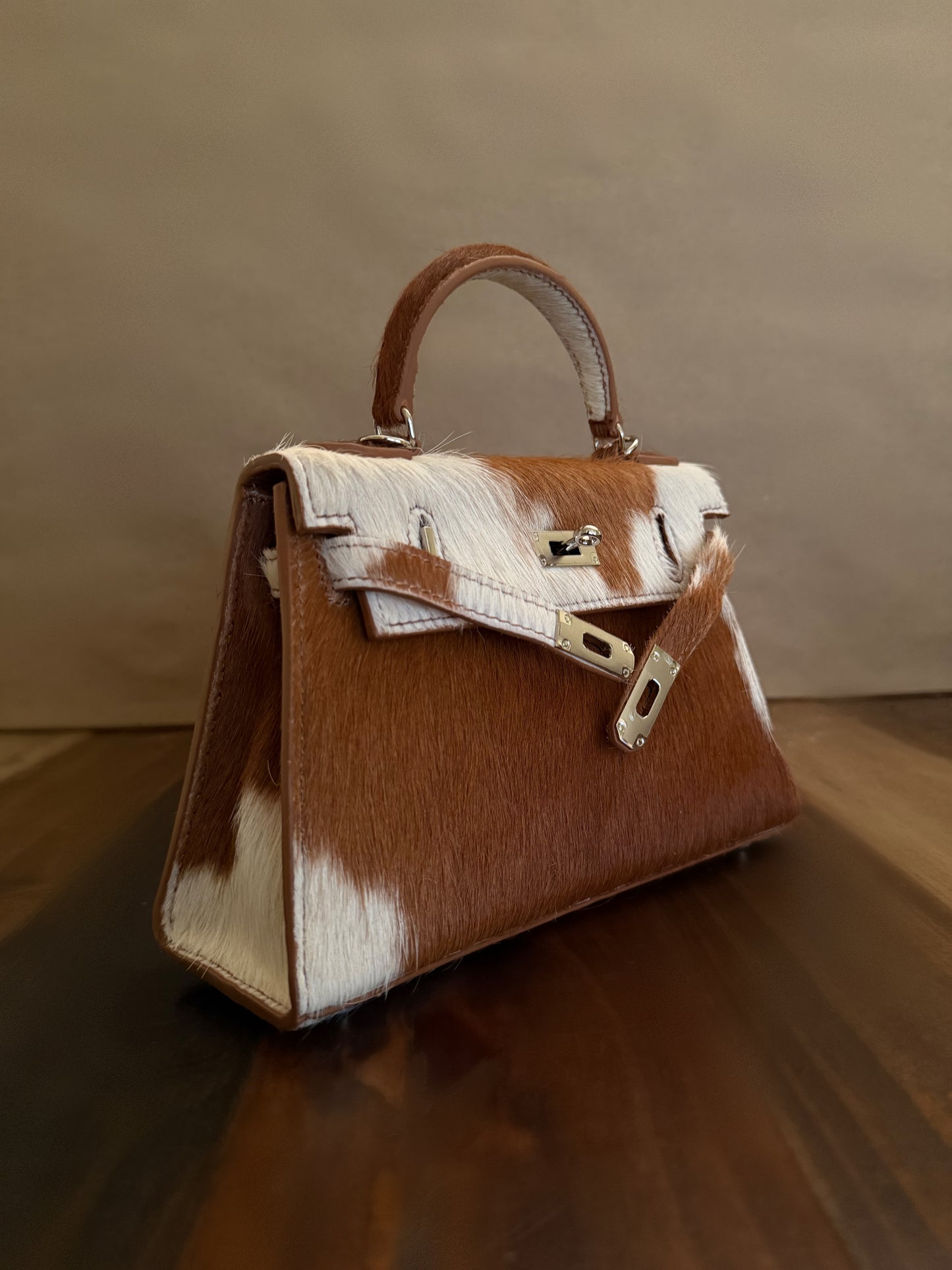 RARE Honey & Cream Custom Hide Mini