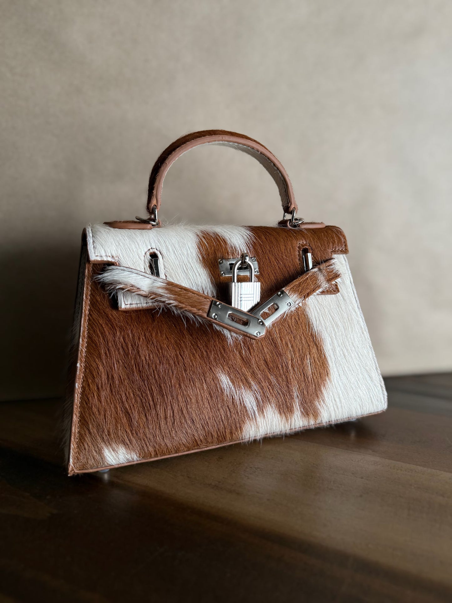 RARE Honey & Cream Custom Hide Mini