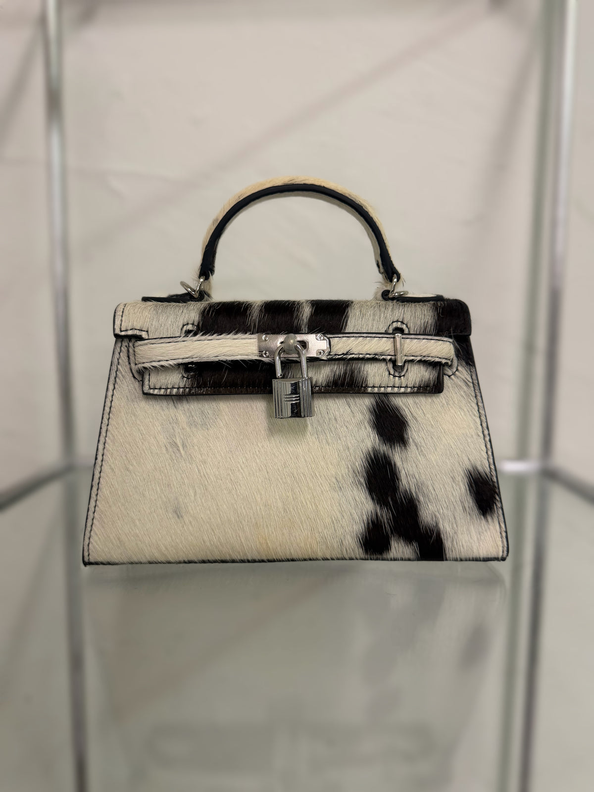 Rorschach’s Inkblot Custom Hide