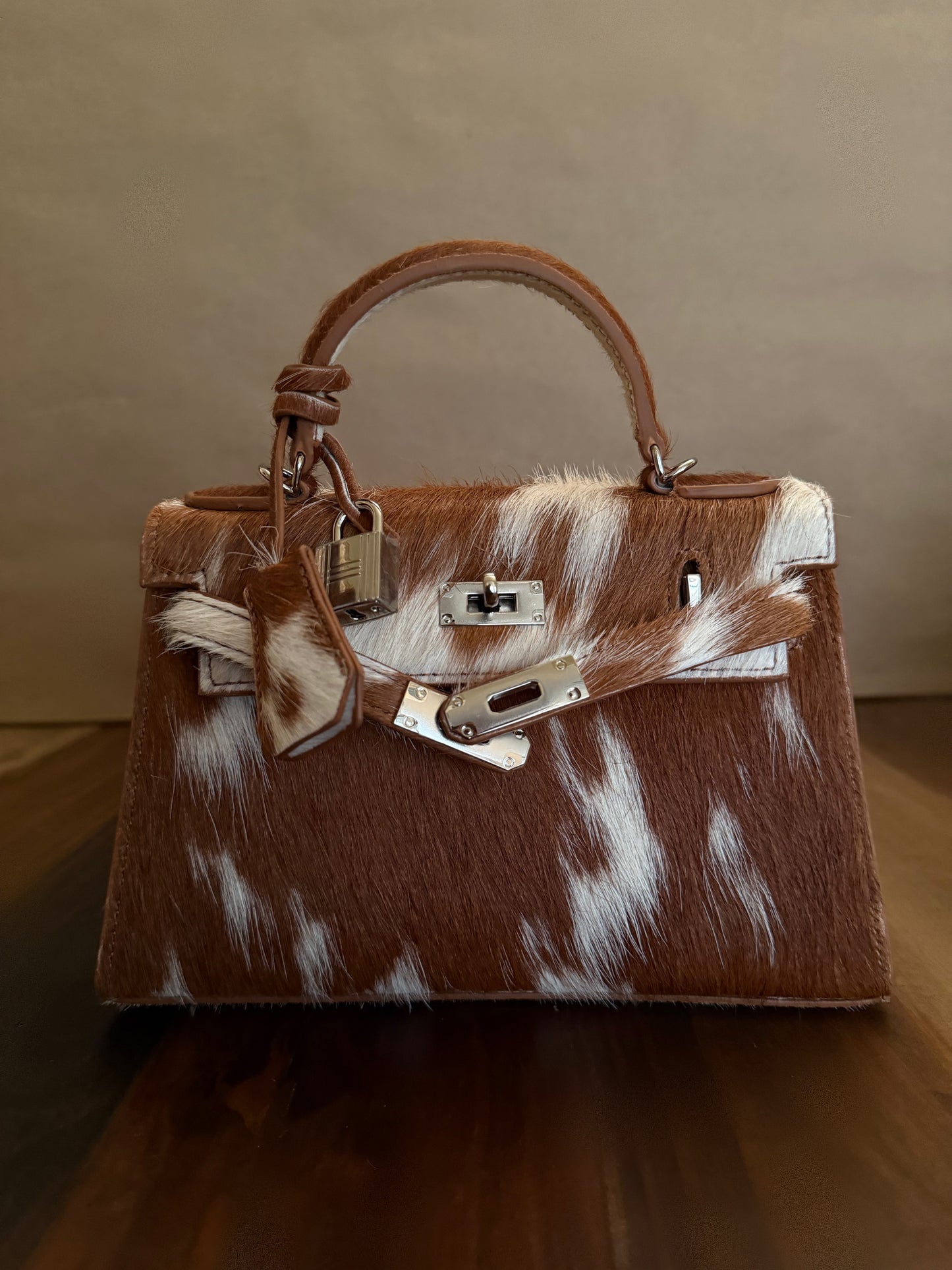 RARE Honey & Cream Custom Hide Mini