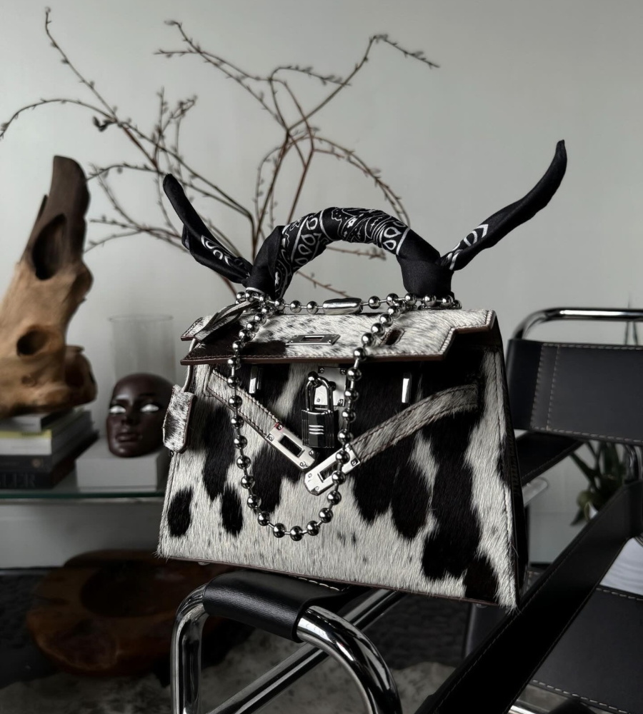 Rorschach’s Inkblot Custom Hide