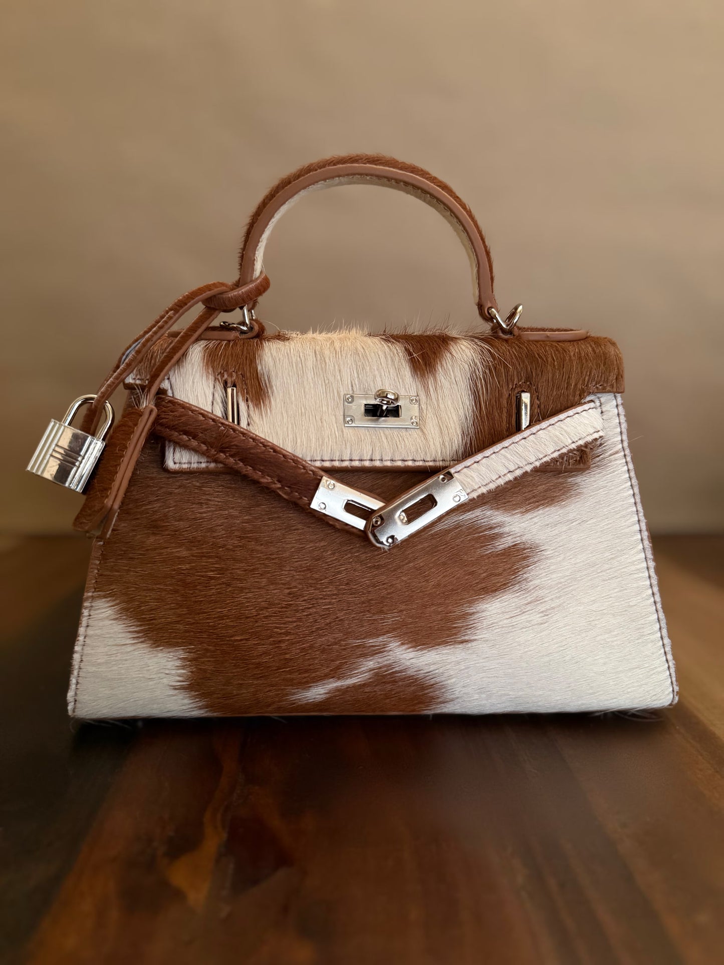 RARE Honey & Cream Custom Hide Mini