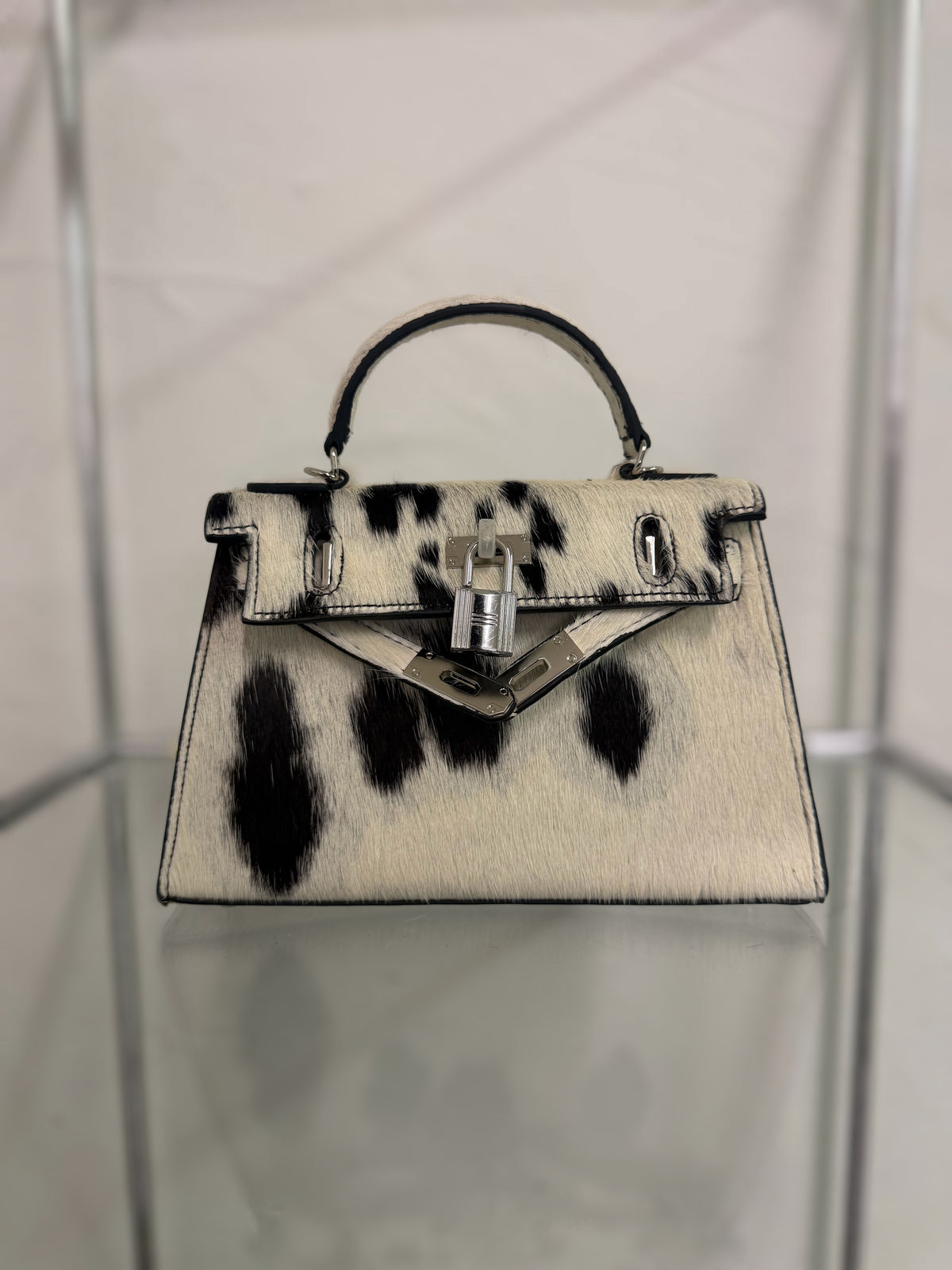 Rorschach’s Inkblot Custom Hide