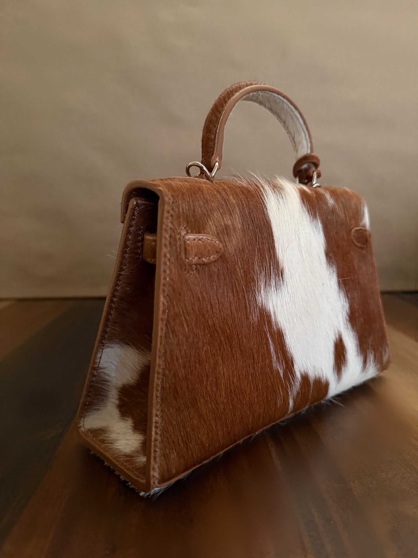 RARE Honey & Cream Custom Hide Mini