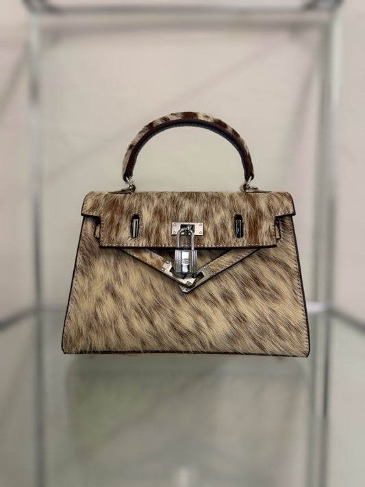 Winter Ash Rare Hide 22CM Mini