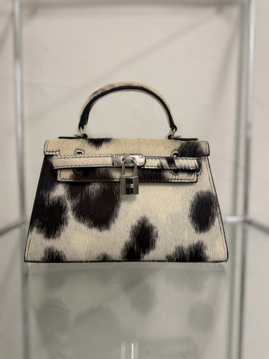Rorschach’s Inkblot Custom Hide
