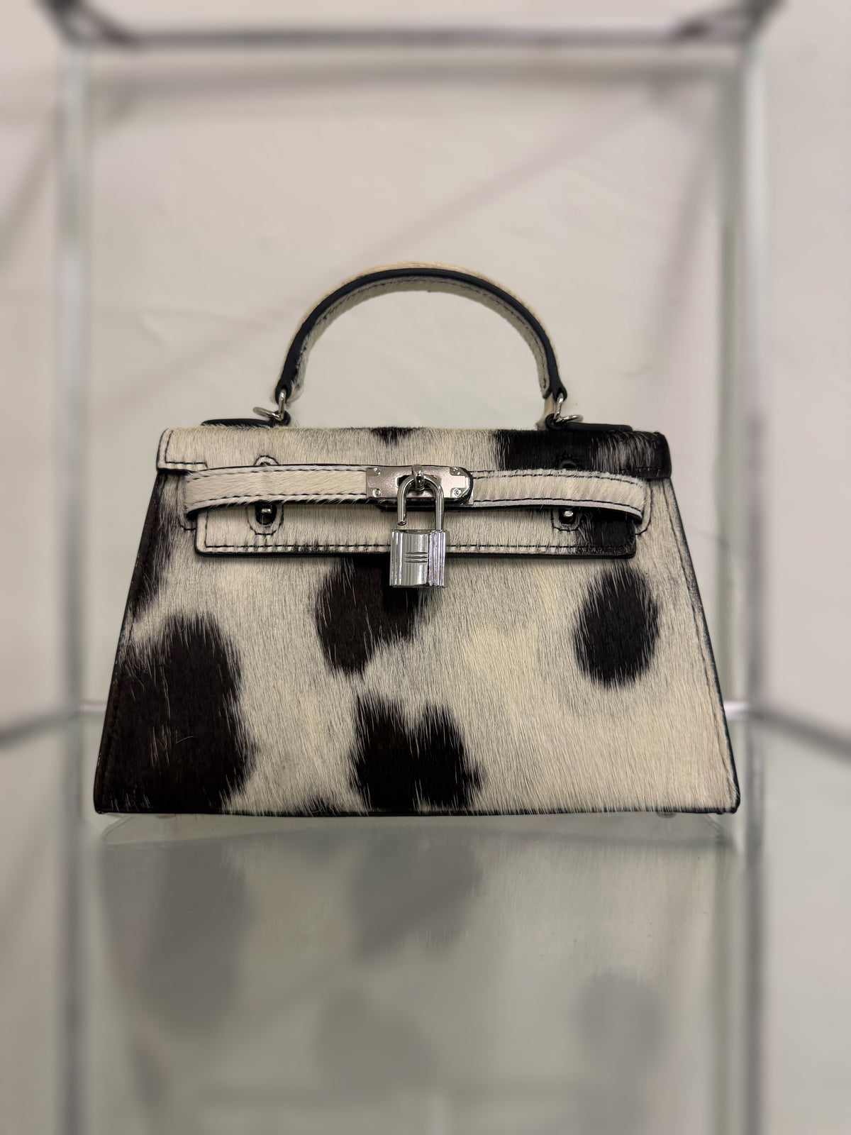Rorschach’s Inkblot Custom Hide