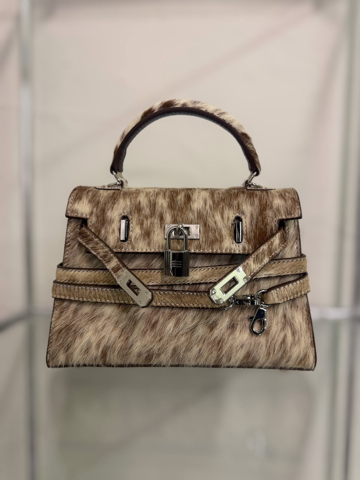 Winter Ash Rare Hide 22CM Mini