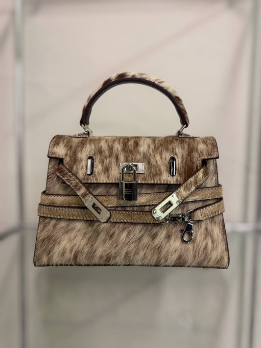 Winter Ash Rare Hide 22CM Mini