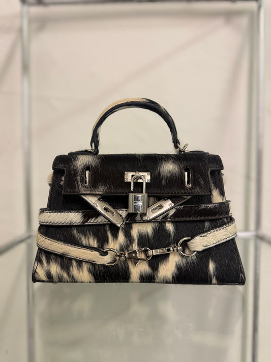 Rorschach’s Inkblot Custom Hide