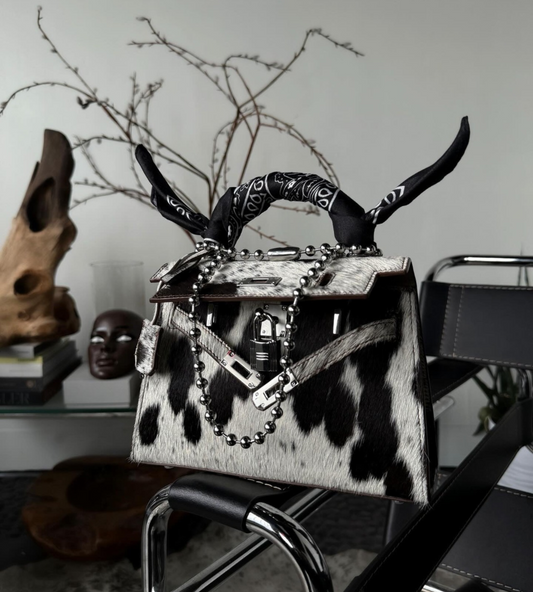 Rorschach’s Inkblot Custom Hide